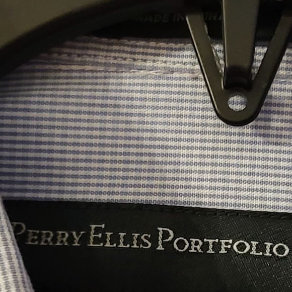 Perry Ellis Portfolio Blue and White Pin-Striped Shirt Sz 16 w/32 X 33 - Picture 3 of 9